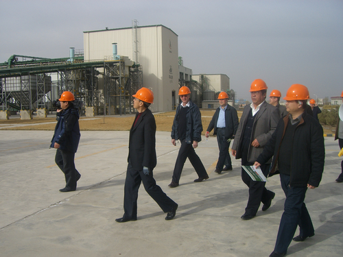 國(guó)家農(nóng)業(yè)部、財(cái)政部以及甘肅省農(nóng)業(yè)廳、財(cái)政廳等領(lǐng)導(dǎo)到公司考察調(diào)研