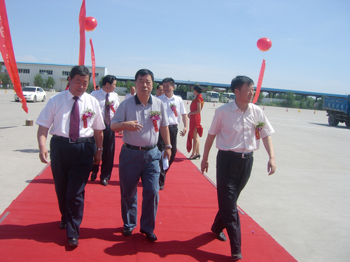 敦煌種業(yè)新疆瑪納斯油脂有限公司日產1000噸油脂生產線改擴建項目開工奠基