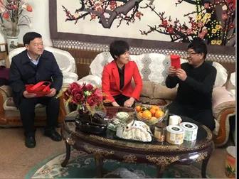 敦煌種業(yè)領(lǐng)導(dǎo)看望慰問公司老干部、老黨員及困難黨員職工