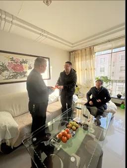 春節(jié)前夕酒泉市國(guó)資委領(lǐng)導(dǎo)看望慰問(wèn)敦煌種業(yè)老干部老黨員、困難職工